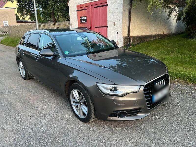 Grau Gebraucht 2013 Audi A6 Kombi | 10.000 € (Superpreis) - Bild 1/4