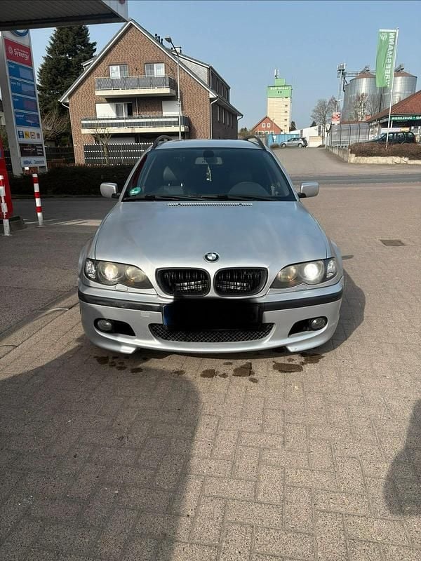 Gebraucht BMW 325 192 PS (141 kW) 2002 Silber Kombi