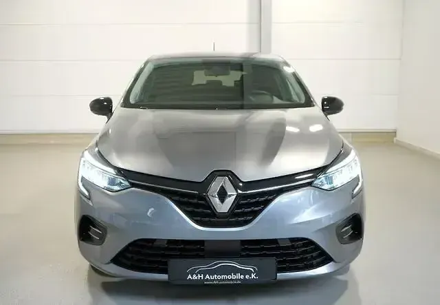 Gebraucht Renault Clio V Evolution 101 PS (74 kW) 2023 Grau Kleinwagen