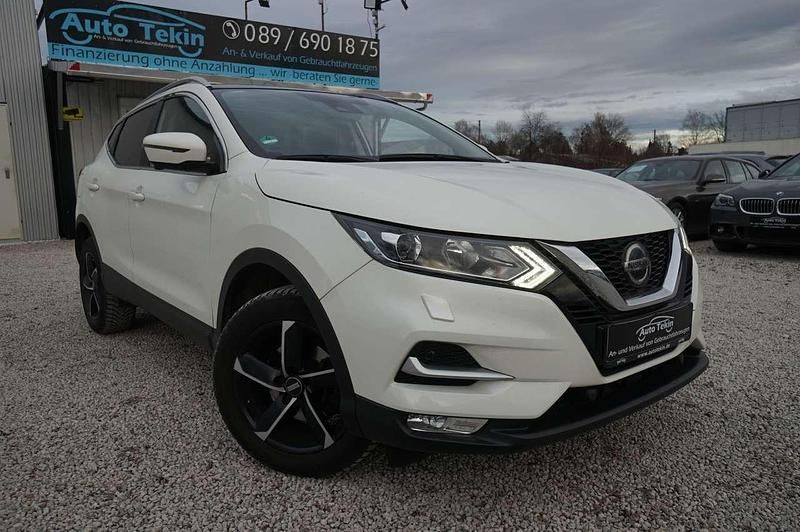 Brilliant white (m) Gebraucht 2019 Nissan Qashqai N-Connecta SUV | 16.890 € (Fairer Preis) - Bild 1/3