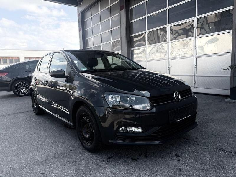 Second-hand VW Polo Trendline 60 CP (44 kW) 2017 Gri Berlinǎ