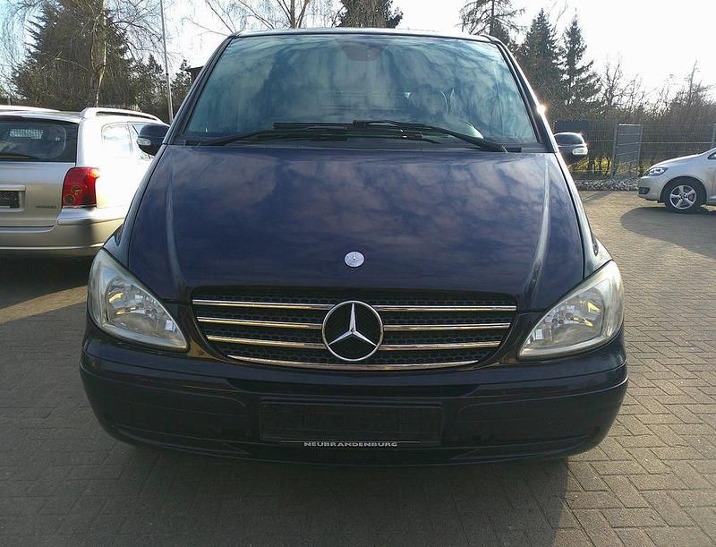Gebraucht Mercedes Viano 116 PS (85 kW) 2007 Violett Van / Kleinbus