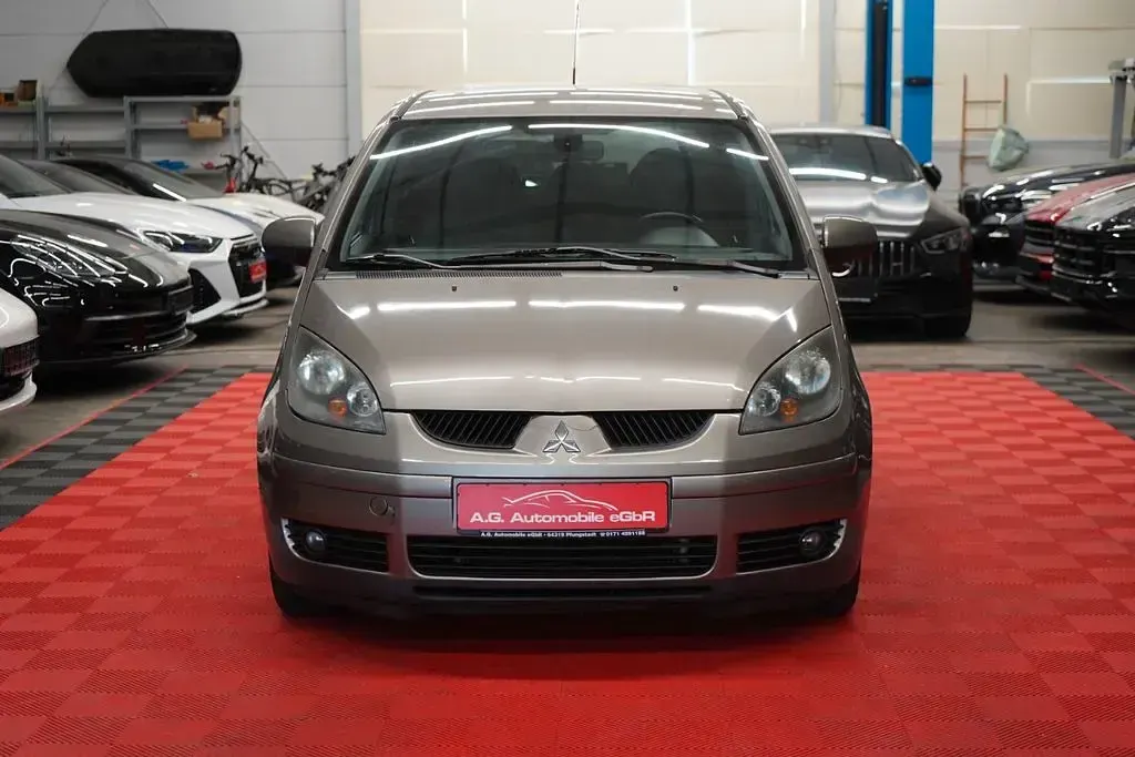 Gebraucht Mitsubishi Colt 95 PS (69 kW) 2007 Grau Van / Kleinbus