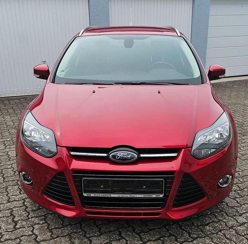 Usata Ford Focus 125 CV (91 kW) 2013 Rosso Station wagon