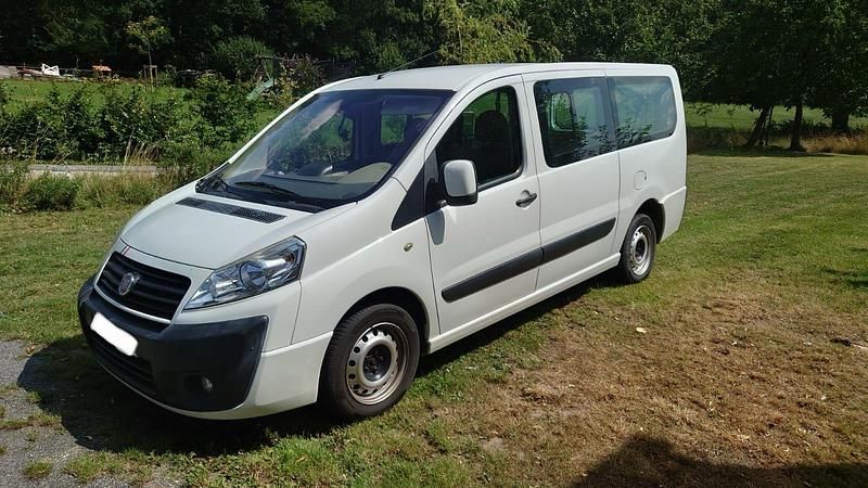 Weiß Gebraucht 2011 Fiat Scudo Van / Kleinbus | 6.300 € (Fairer Preis) - Bild 1/4