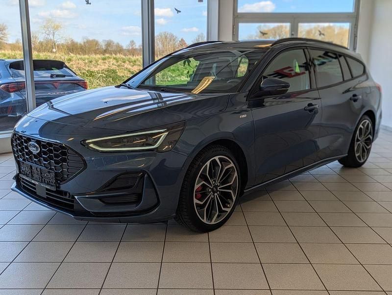 Gebraucht Ford Focus ST-Line X 155 PS (114 kW) 2025 Blau Limousine