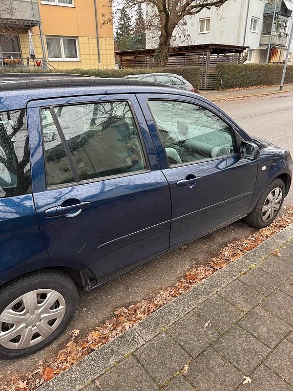 Second-hand Mazda 2 80 CP (58 kW) 2004 Albastru Hatchback