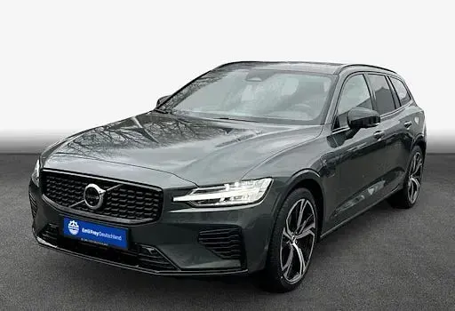 Neu Volvo V60 Ultra 455 PS (334 kW) 2026 Grün Kombi