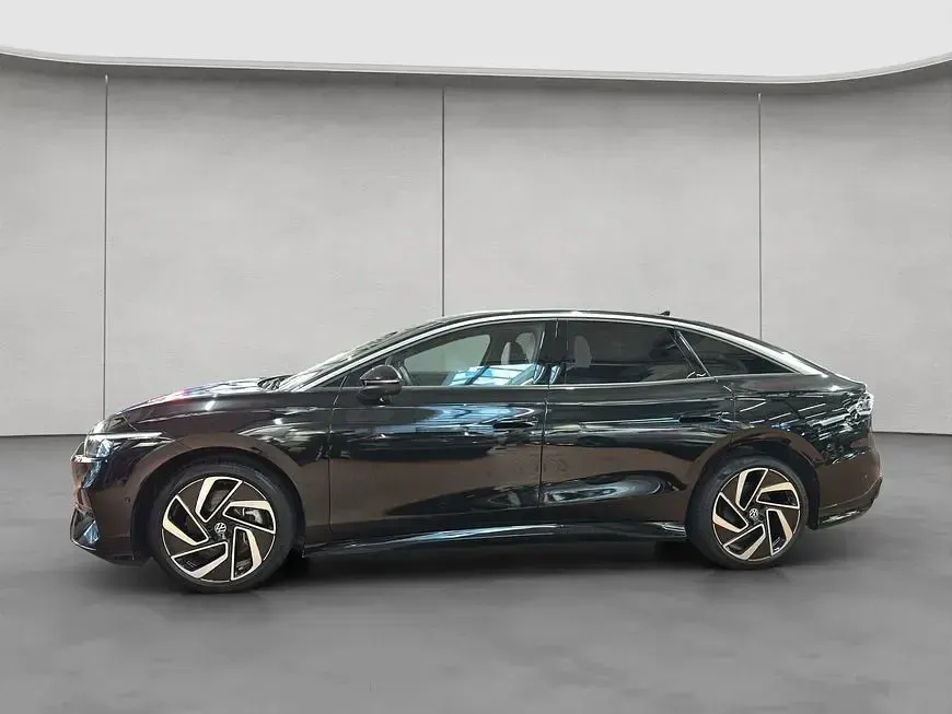 Używany VW ID.7 Pro 210 kW (286 KM) 2024 Czarny Hatchback