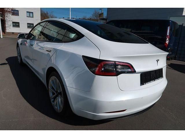 Gebraucht Tesla Model 3 RWD 239 kW (325 PS) 2022 Weiß Limousine
