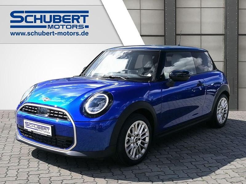 Blau Gebraucht 2025 Mini Cooper Favoured Kleinwagen | 29.690 € (Fairer Preis) - Bild 1/4