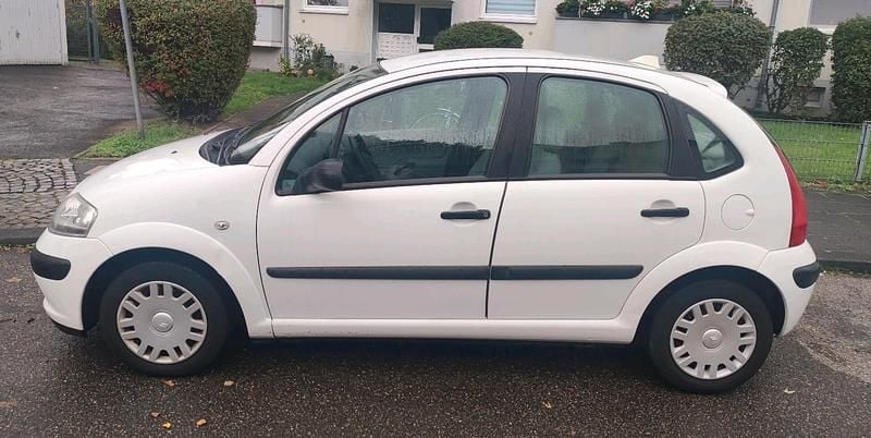 Weiß Gebraucht 2005 Citroën C3 Kleinwagen | 2.450 € - Bild 1/4