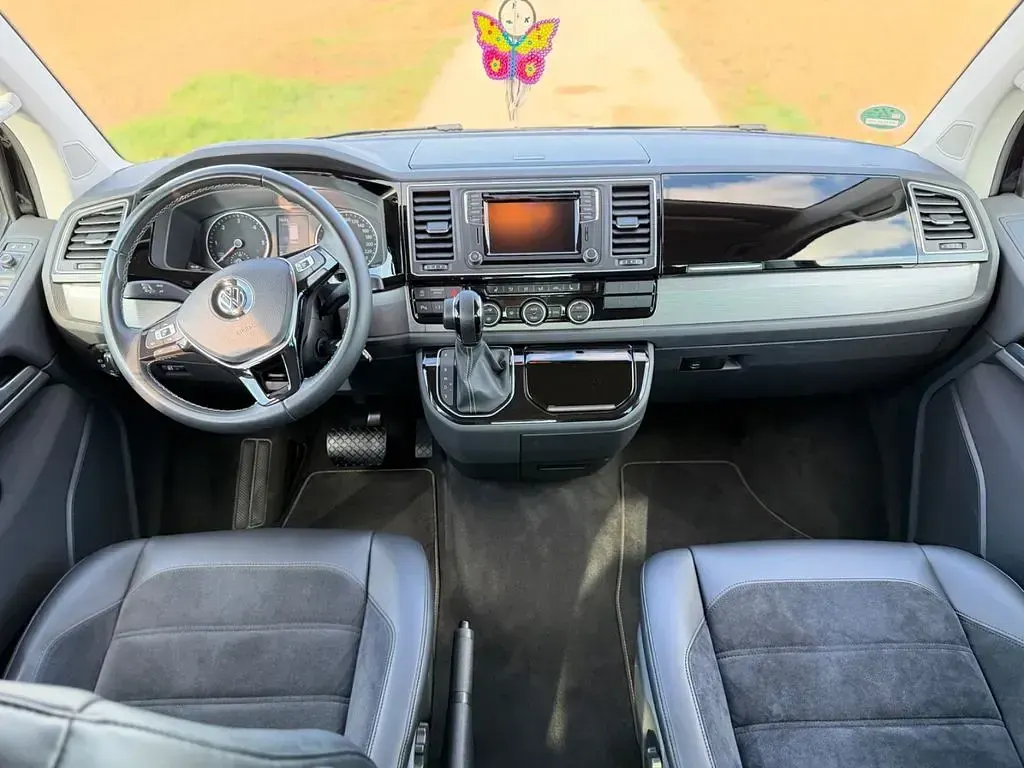 Używany VW T6 Generation Six 204 KM (150 kW) 2018 Czarny Van