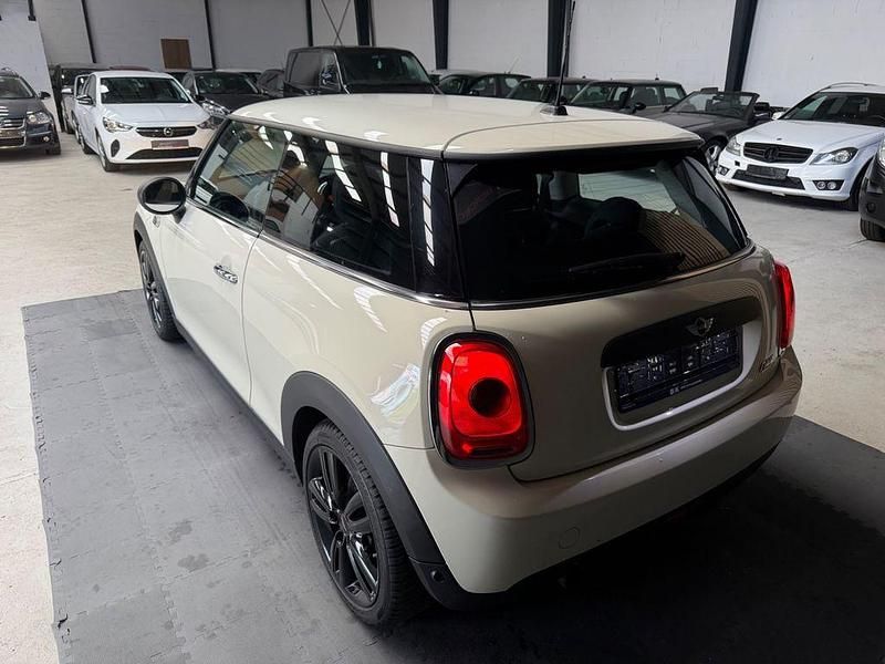 Gebraucht Mini ONE 102 PS (75 kW) 2016 Weiß Kleinwagen