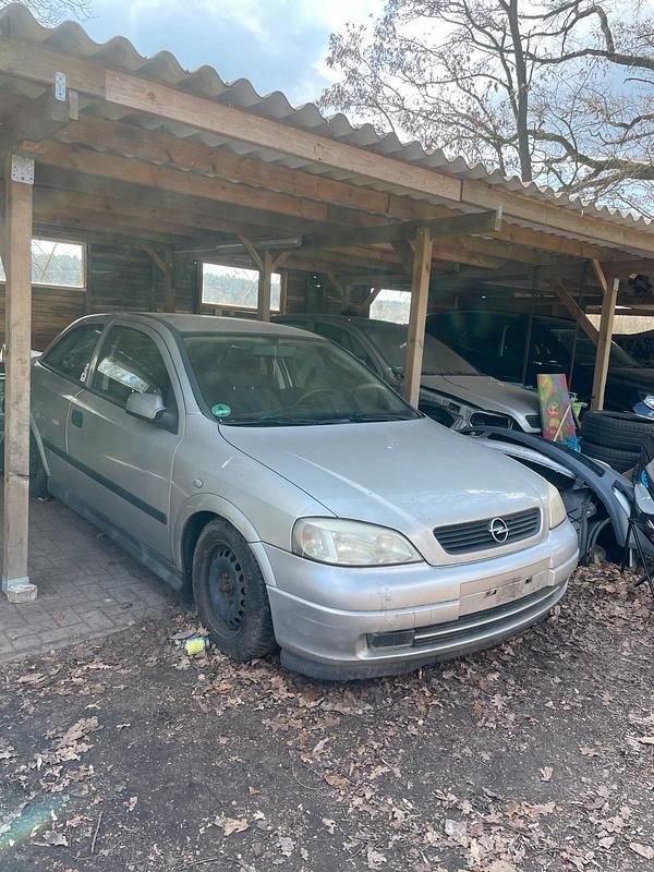 Gebraucht Opel Astra 90 PS (66 kW) 2001 Grau Coupé