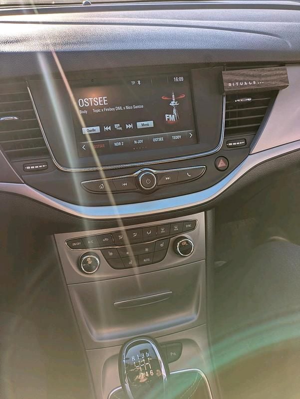 Gebraucht Opel Astra 136 PS (100 kW) 2016 Blau Kombi