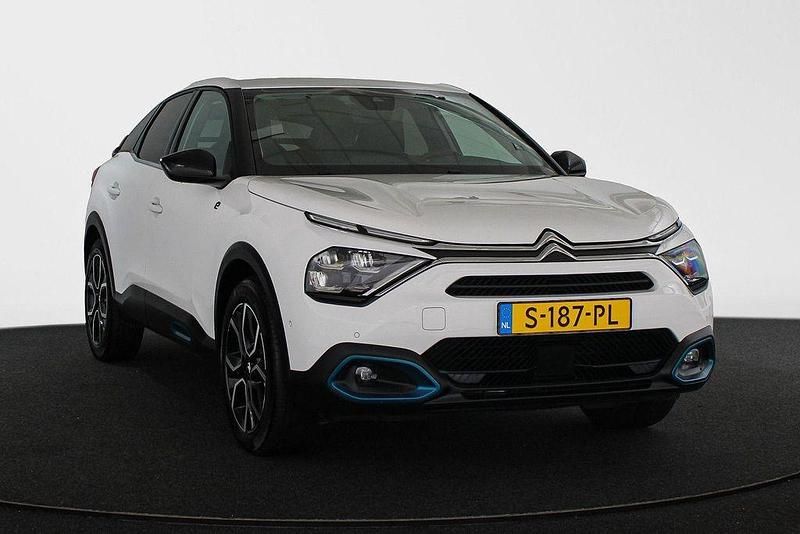 Gebraucht Citroën e-C4 Shine 100 kW (136 PS) 2023 Weiß SUV