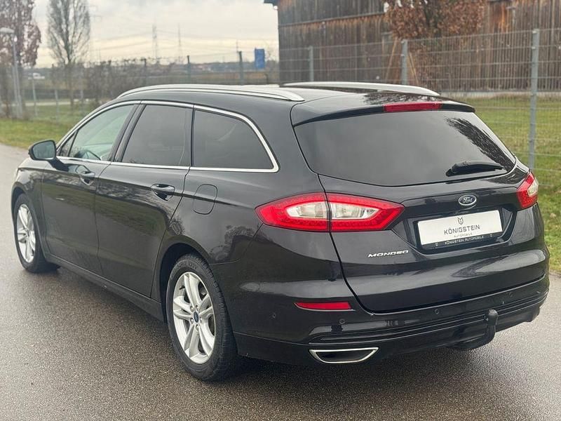 Gebraucht Ford Mondeo Titanium 179 PS (131 kW) 2016 Schwarz Limousine