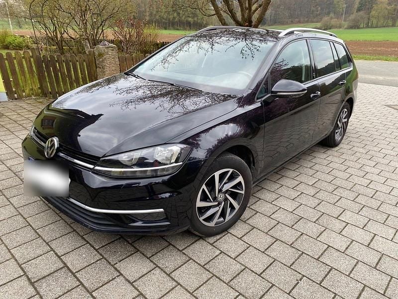 Second-hand VW Golf VII Sound 110 CP (80 kW) 2017 Negru Break