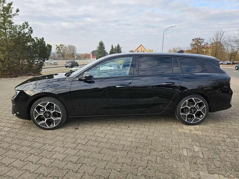 Neu Opel Astra 131 PS (96 kW) 2026 Schwarz perla nera Kombi