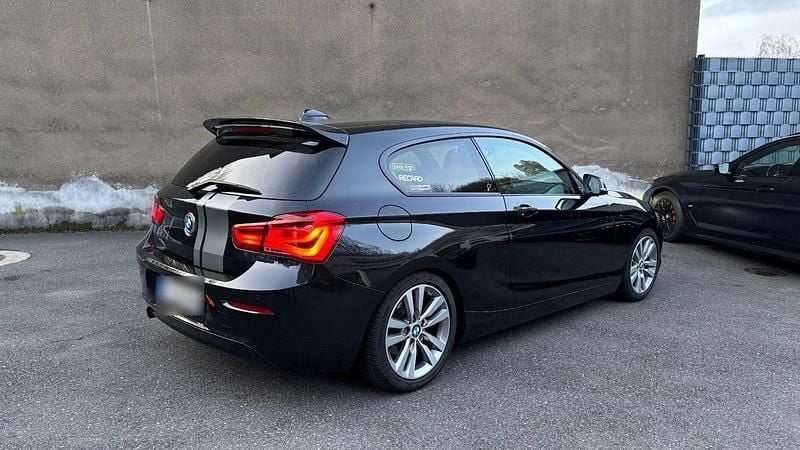 Second-hand BMW 120 Performance 177 CP (130 kW) 2015 Negru Hatchback
