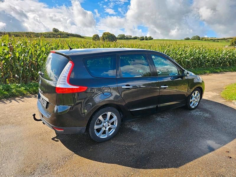 Schwarz Gebraucht 2009 Renault Grand Scénic III Van / Kleinbus | 1.650 € (Fairer Preis) - Bild 1/4