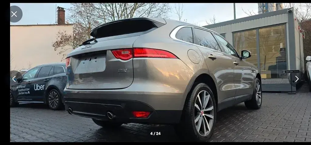 Gebraucht Jaguar F-Pace Portfolio 241 PS (177 kW) 2018 Grau SUV