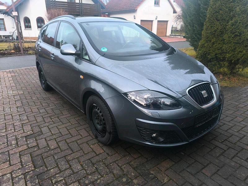 Gebraucht Seat Altea XL 140 PS (102 kW) 2014 Grau Van / Kleinbus