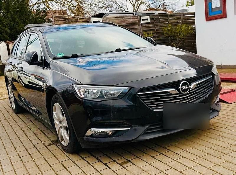 Gebraucht Opel Insignia 136 PS (100 kW) 2018 Schwarz Kombi
