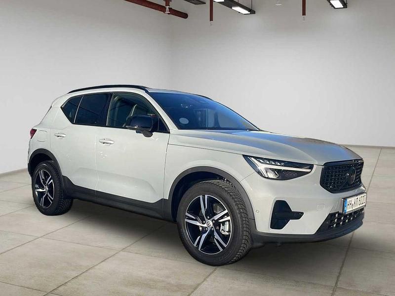 Gebraucht Volvo XC40 Plus 163 PS (119 kW) 2026 Grau SUV