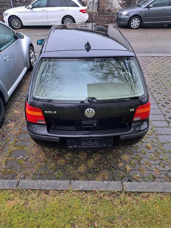 Gebraucht VW Golf IV 102 PS (75 kW) 2002 Schwarz Limousine