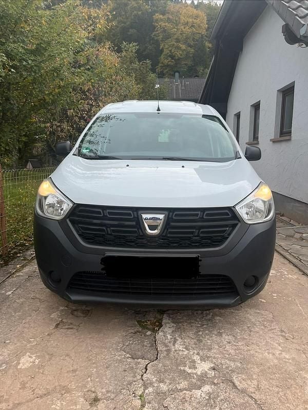 Weiß Gebraucht 2018 Dacia Dokker Van | 4.700 € (Superpreis) - Bild 1/4