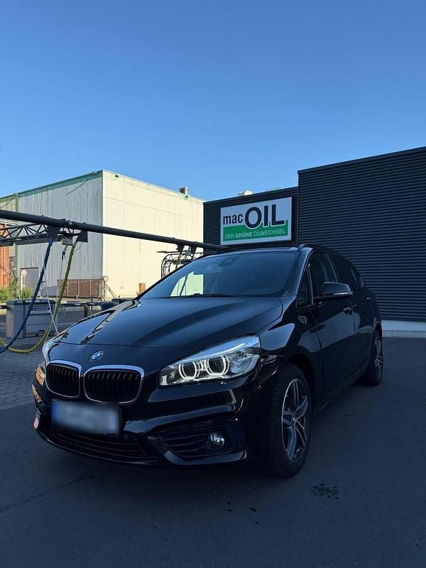 Schwarz Gebraucht 2015 BMW 220 Sport Line SUV | 14.980 € (Fairer Preis) - Bild 1/4