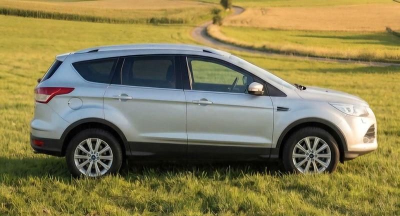 Gebraucht Ford Kuga Titanium 180 PS (132 kW) 2015 Silber SUV