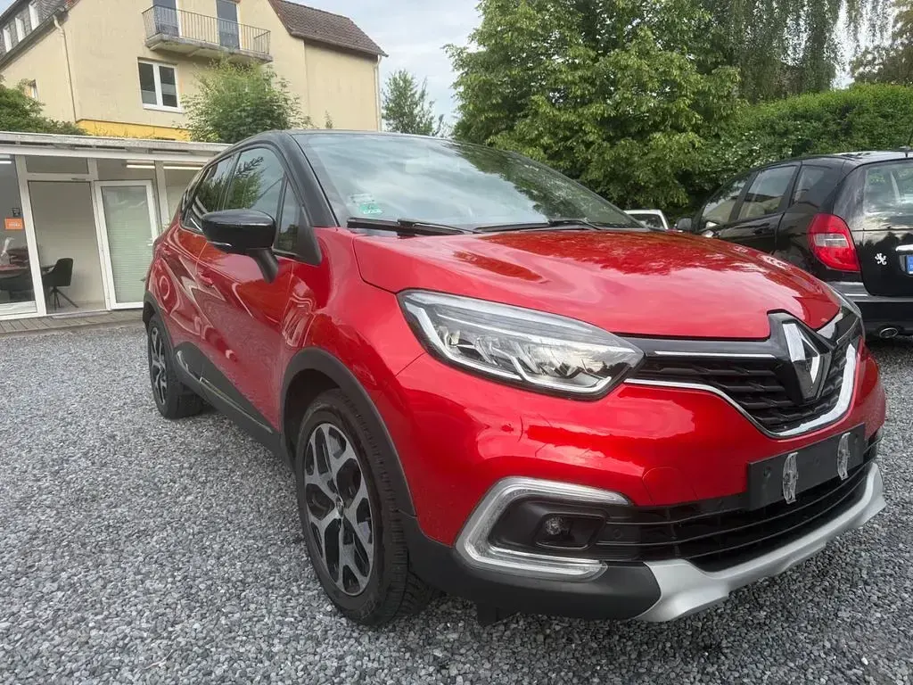 Gebraucht Renault Captur Collection 150 PS (110 kW) 2019 Rot SUV