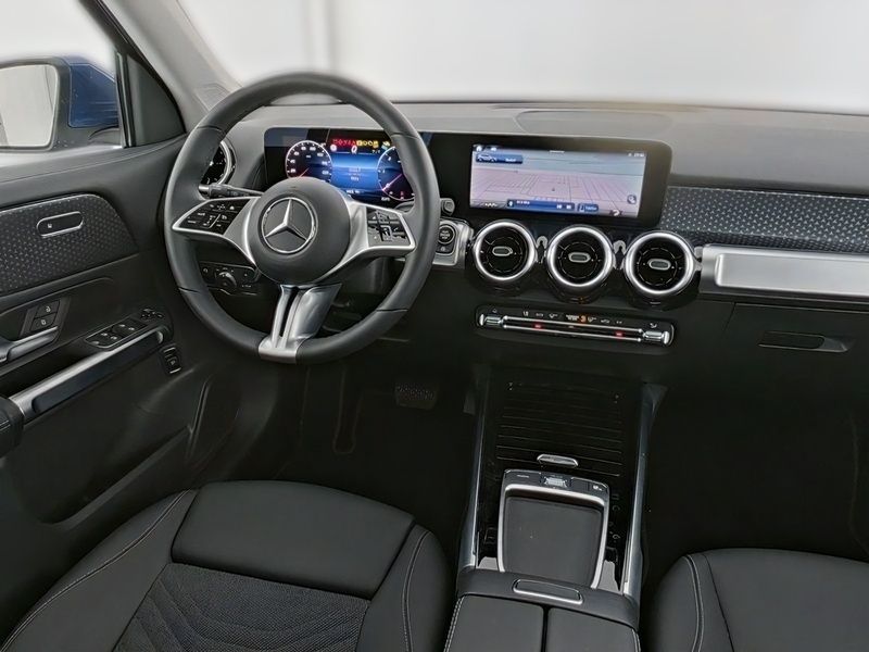 Gebraucht Mercedes GLB220 Advanced 190 PS (139 kW) 2023 Blau SUV