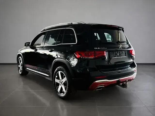 Gebraucht Mercedes GLB220 190 PS (139 kW) 2022 Schwarz SUV