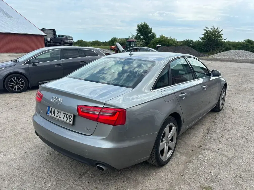 Gebraucht Audi A6 204 PS (150 kW) 2011 Grau Limousine