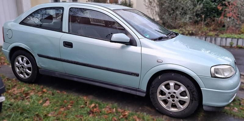 Gebraucht Opel Astra 125 PS (91 kW) 2001 Grün Limousine
