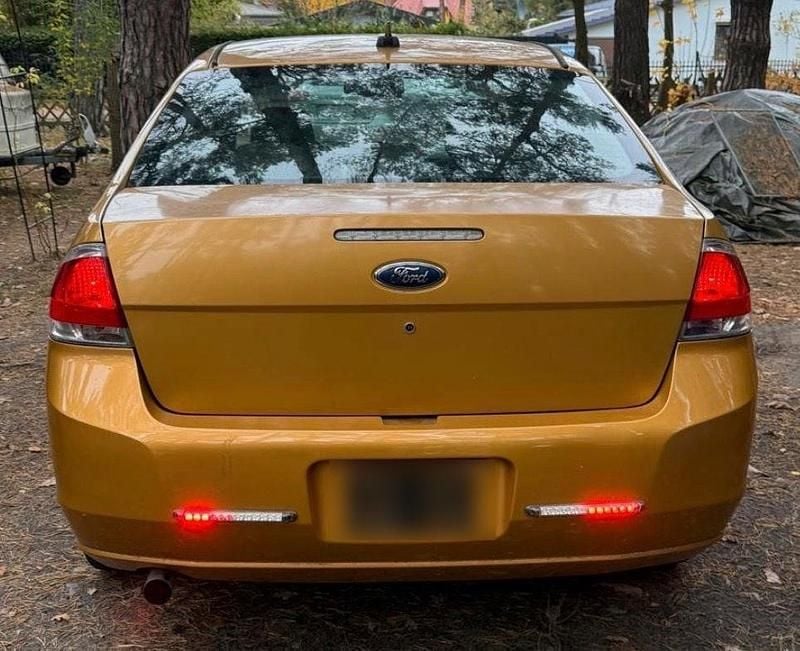 Usata Ford Focus 146 CV (107 kW) 2009 Andere farben Berlina