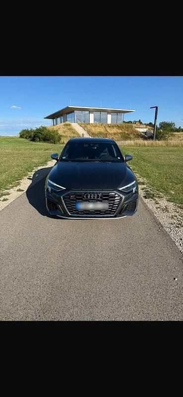 Gebraucht Audi S3 Ambiente 310 PS (228 kW) 2021 Grau Limousine