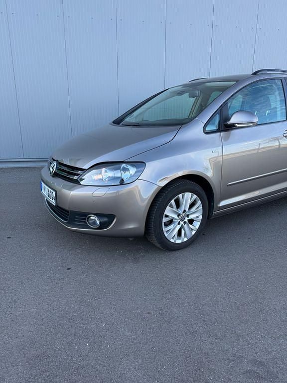 Gebraucht VW Golf Plus Cross Trendline 86 PS (63 kW) 2013 Braun Van / Kleinbus