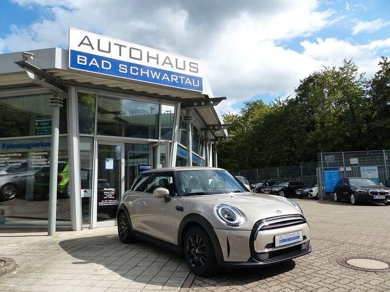 Grau Gebraucht 2022 Mini ONE Classic Kleinwagen | 18.950 € (Etwas zu teuer) - Bild 1/1