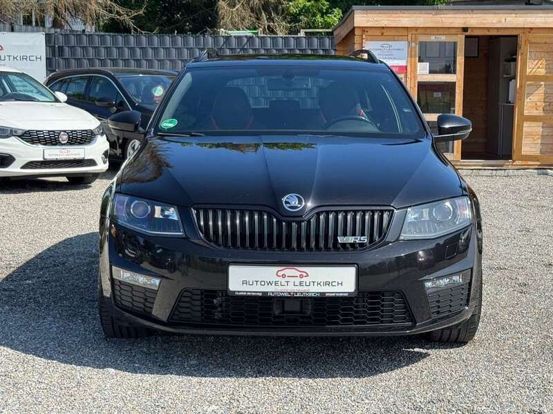 Schwarz Gebraucht 2015 Skoda Octavia RS Kombi | 11.999 € (Superpreis) - Bild 1/4