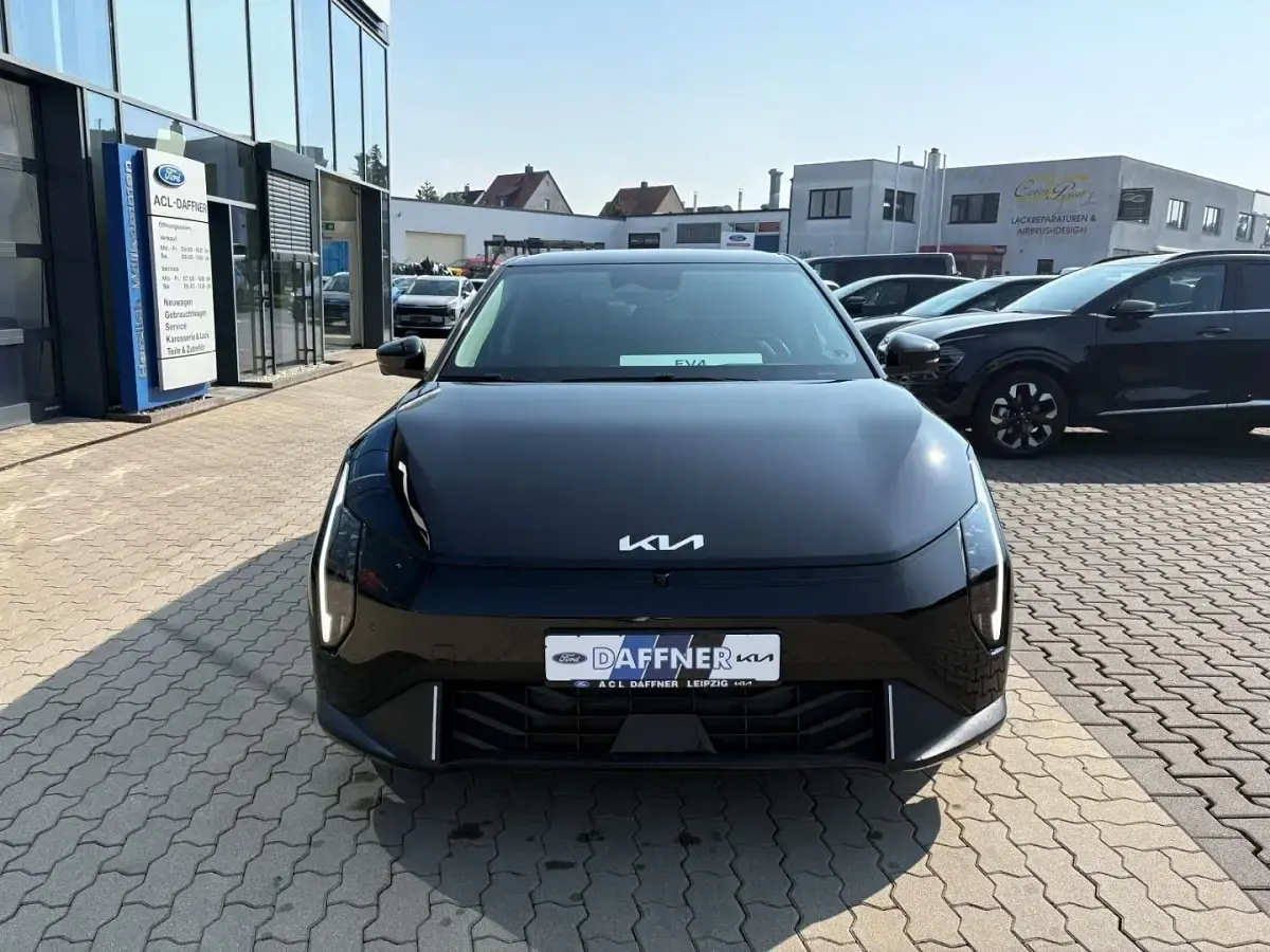 Ny Kia EV4 Earth 150 kW (204 HK) 2025 Sort Sedan