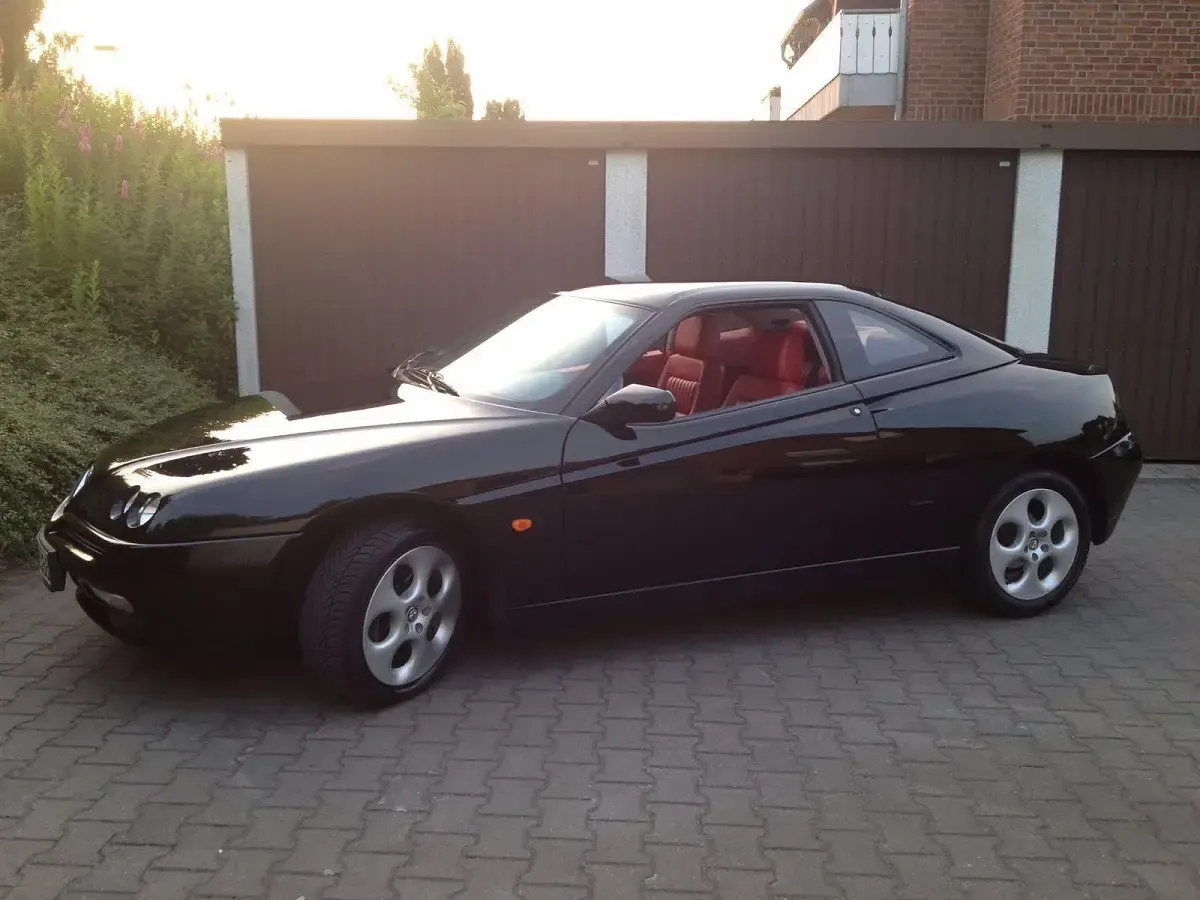 Gebraucht Alfa Romeo GTV 155 PS (114 kW) 1998 Schwarz Coupé