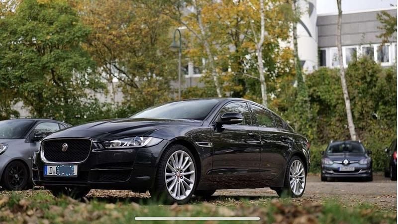 Gebraucht 2017 Jaguar XE Limousine | 13.100 € (Superpreis) - Bild 1/4
