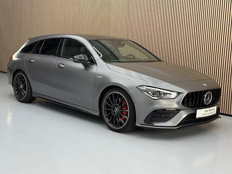 Grau Gebraucht 2022 Mercedes CLA35 AMG Shooting Brake AMG Kombi | 43.990 € (Etwas zu teuer) - Bild 1/4