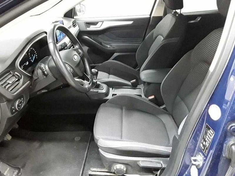 Gebraucht Ford Focus Cool & Connect 120 PS (88 kW) 2021 Blazer blau Kombi