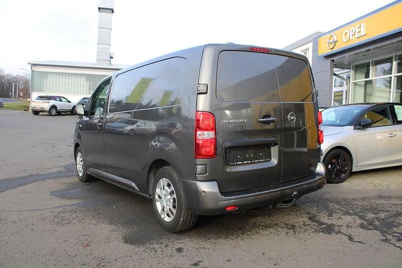 Gebraucht Opel Vivaro Elegance 177 PS (130 kW) 2022 Grau Van / Kleinbus